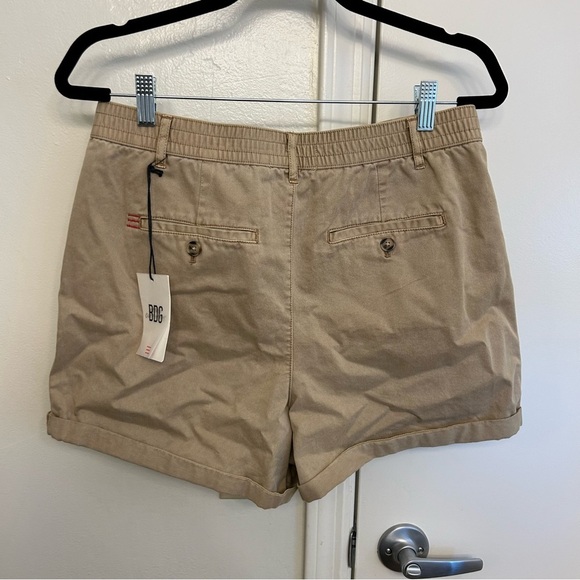 NWT BDG Blair Chino Pleated Shorts Khaki Cotton Twill Size Medium - Picture 6 of 10